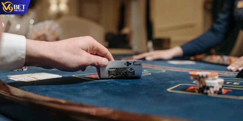 Hé lộ cách đánh bài Baccarat thông minh